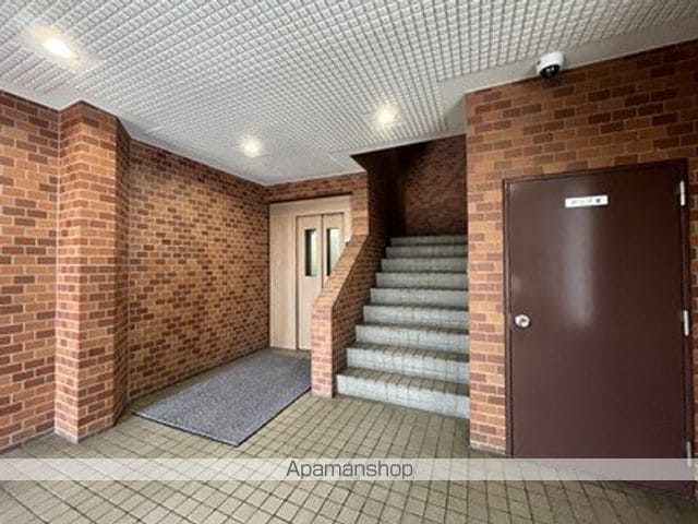 アルファロジェの玄関写真