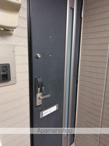プリエ豊町 Cの玄関写真