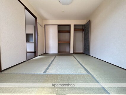 Ｙ’ｓ　ＥＢＡ　Ａ棟[2LDK/58.1m2]の内装2