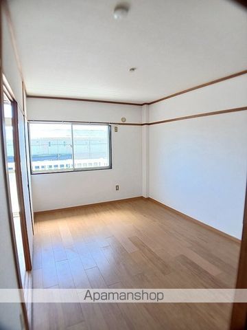 シティハイツ住崎Bの内装写真