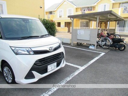 和歌山県和歌山市松島[3LDK/65.57m2]の駐車場2