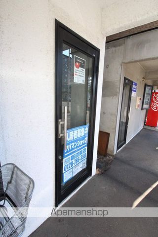 イマジンコーポ参番館の玄関写真