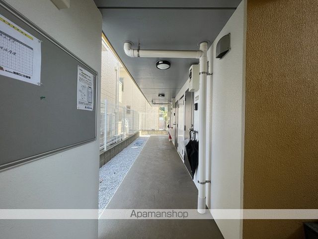 カレッジテラス・アネックスの玄関写真