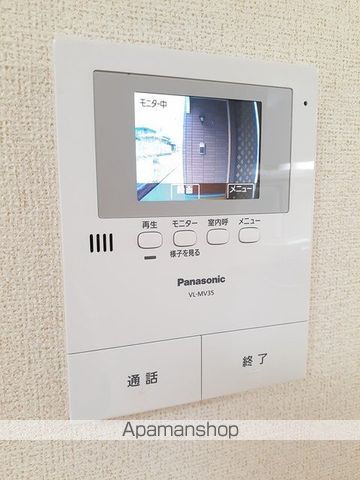 キア クラAの内装写真