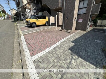 レジデンス芙美[1K/21.3m2]の駐車場
