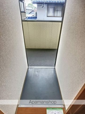 TONAMIハイツの内装写真