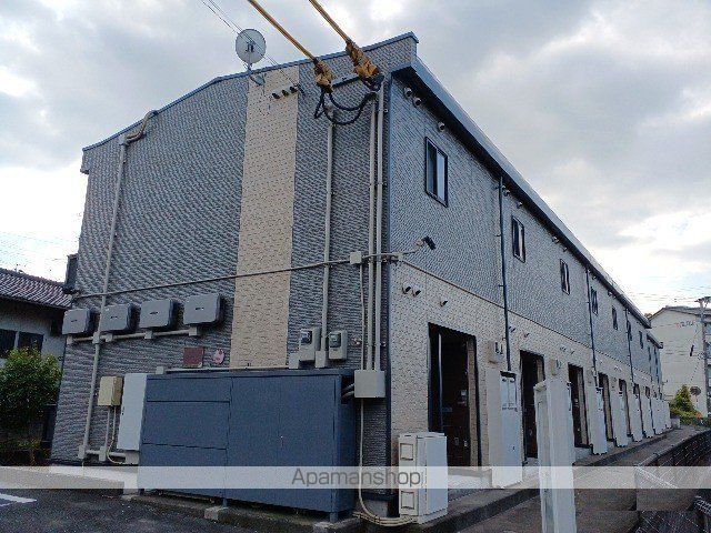 レオパレスティダの外観写真