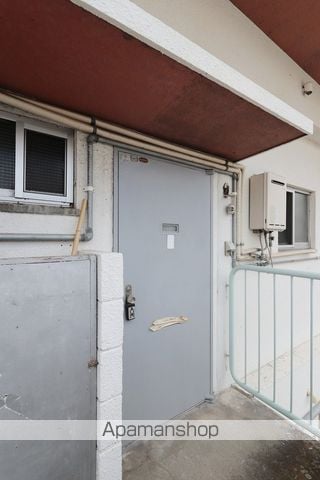 鳥田マンションの玄関写真