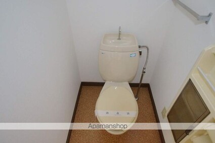 ハイランドコート　Ｃ棟[3K/51.48m2]のトイレ