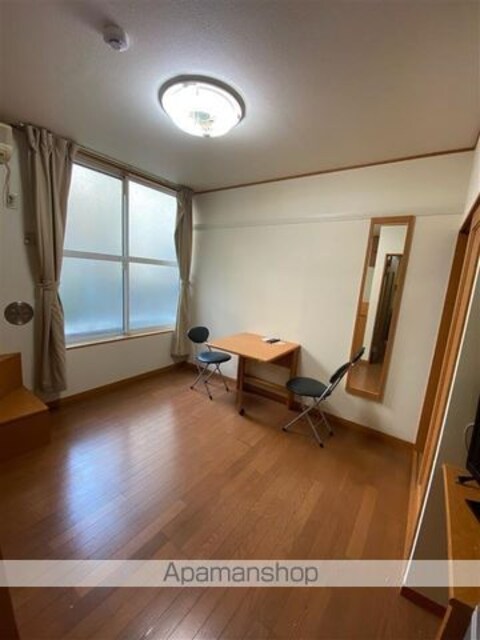レオパレスＲＯＯＳＴ[1K/19.87m2]のリビング・居間1