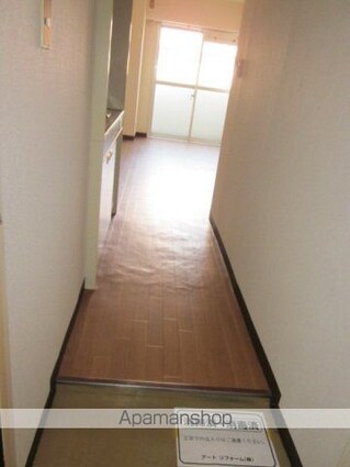 スカイコート中目黒[1R/16.82m2]の玄関