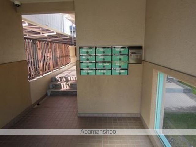 アンド・ユー岸和田の玄関写真