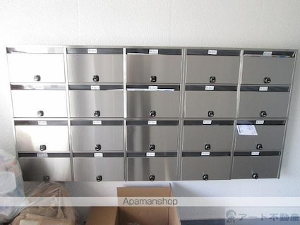 アルト雄郡　西棟[1R/22.9m2]の共用部2