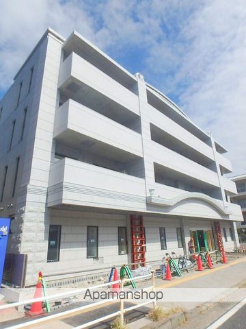 プラザハウスビルの外観写真