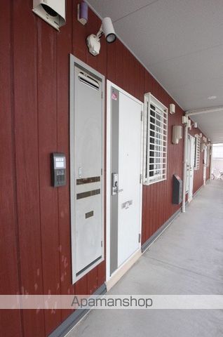 ローズ宮ヶ島の玄関写真