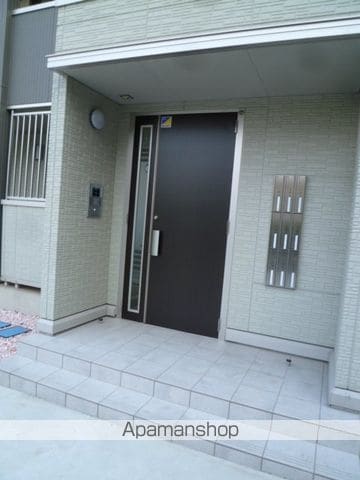 ミルフルール IIの玄関写真