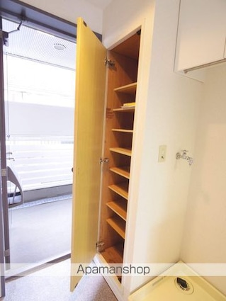 東京都三鷹市下連雀２丁目[1R/16.5m2]の玄関