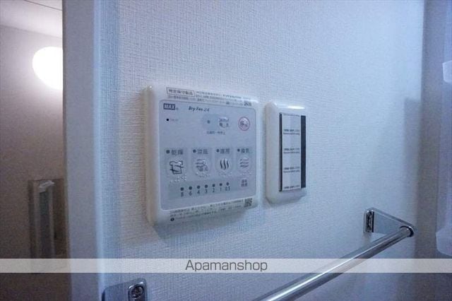 パインテール千成の内装写真