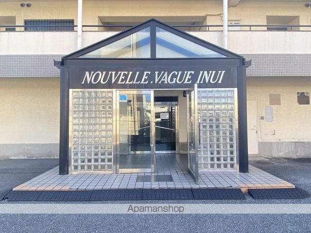 ヌーベルバーグイヌイの玄関写真