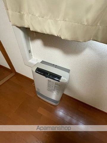 レオパレスロワジール西野Cの内装写真