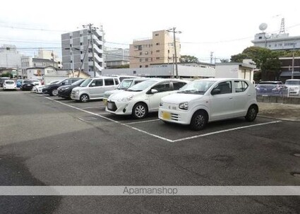 レオパレスけやき通り[1K/19.87m2]の駐車場