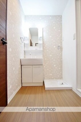 アーバンハイツ若松[1R/32.76m2]の内装1