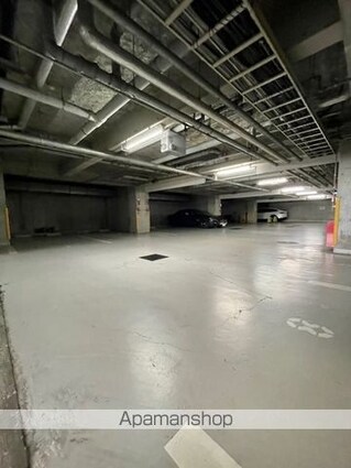 レジディア六本木檜町公園[1LDK/31.15m2]の駐車場