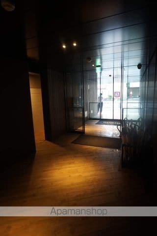 BRILLIA IST 千駄ヶ谷の玄関写真