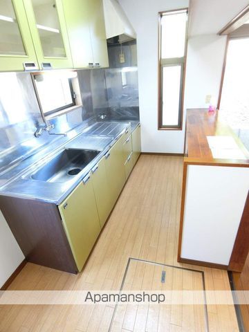 掛川市 2階建 築38年の内装写真
