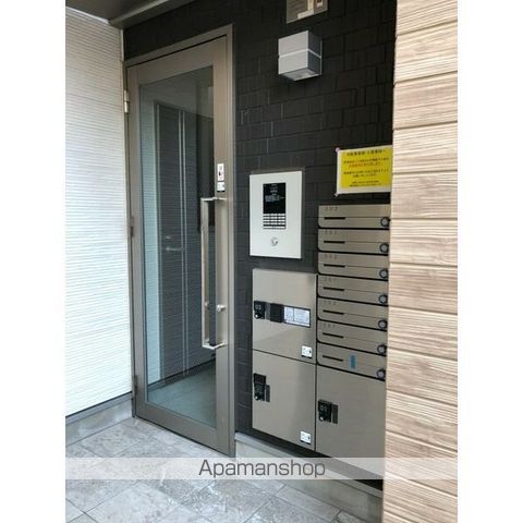 URBAN HEIM NAKAMURAの玄関写真