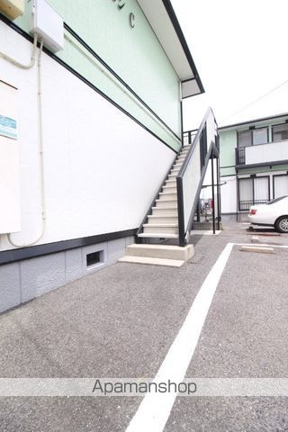 ファンコーポレーションC棟の玄関写真