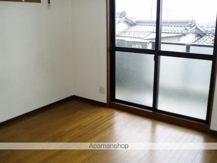 マンション白崎[1K/26m2]のリビング・居間