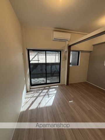 COMFORIALIVAWAJIの内装写真