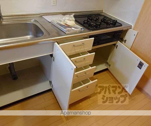 パインフィールド西院の内装写真