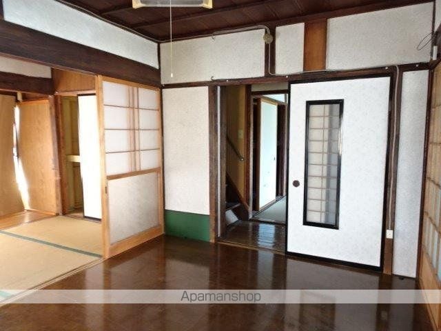 島田市 2階建 築54年の内装写真