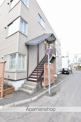 大一麻生マンションの玄関写真