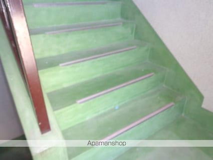 岡田マンション[3K/49.26m2]のエントランス