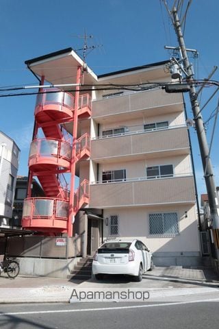 ストロベリーフィールドの外観写真