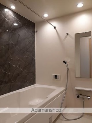 ルミエール・ハセ[2LDK/54.8m2]のバス