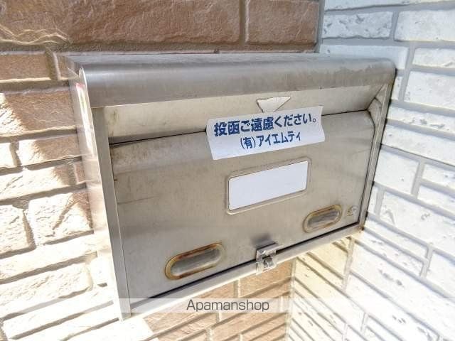 ＪＲ東海道本線 磐田駅 バス乗車時間：15分 最寄りバス停で下車 徒歩4分 2階建 築18年の外観写真