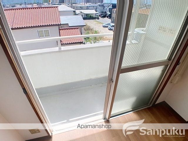 ベルメゾン市坪の内装写真