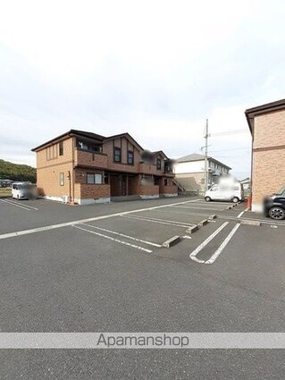 アルクエンシェルＢ[2DK/40.45m2]の駐車場3