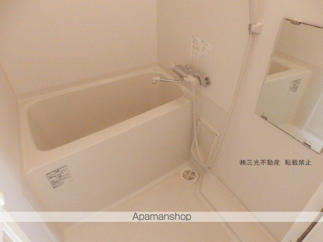 クレエル大通の内装写真