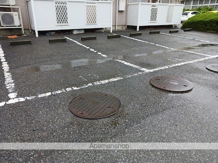 パークハイツＵ[1LDK/44.72m2]の駐車場