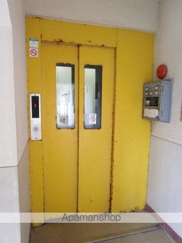 メゾンカフカスの外観写真
