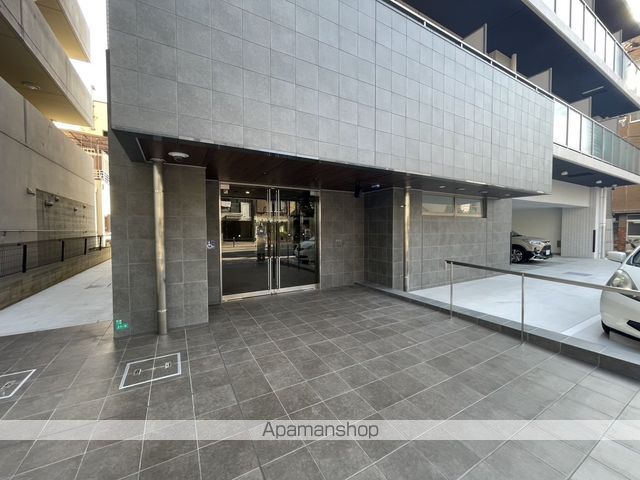 THE RESIDENCE Hの玄関写真