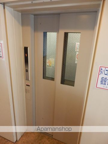 BLOCK HILLSの玄関写真