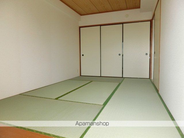 モデラートシティの内装写真