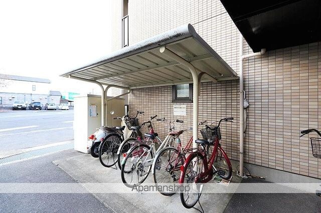 香川県高松市楠上町２丁目[1K/22.4m2]の共用部3