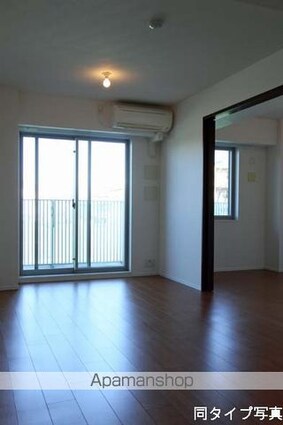 コンフォリア駒場[2LDK/53.13m2]のリビング・居間